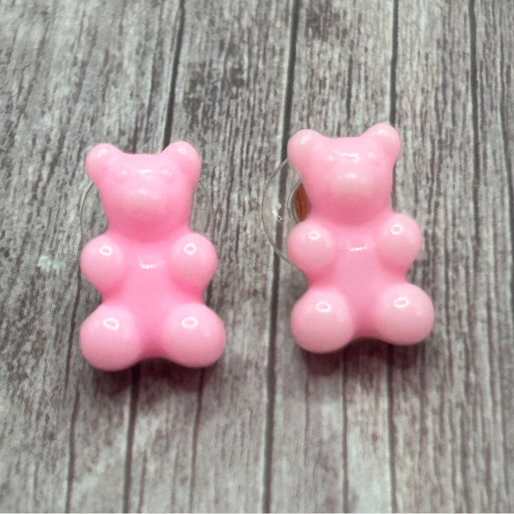🧸NEW Gummy Bear Enamel Stud Earrings Baby Pink